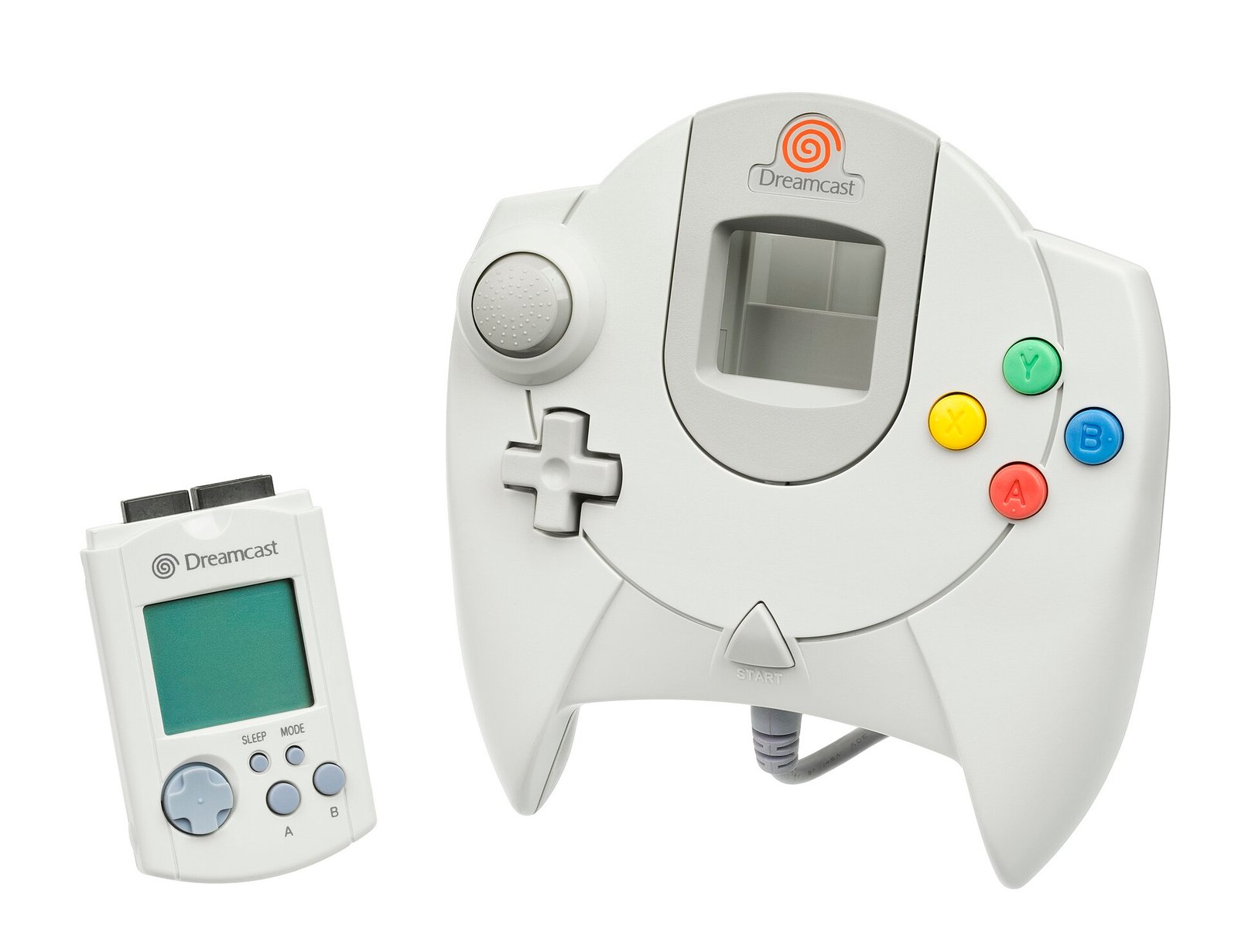 La manette blanche de la Dreamcast posée à côté d’un VMU, la petite carte mémoire avec écran, croix directionnelle et boutons